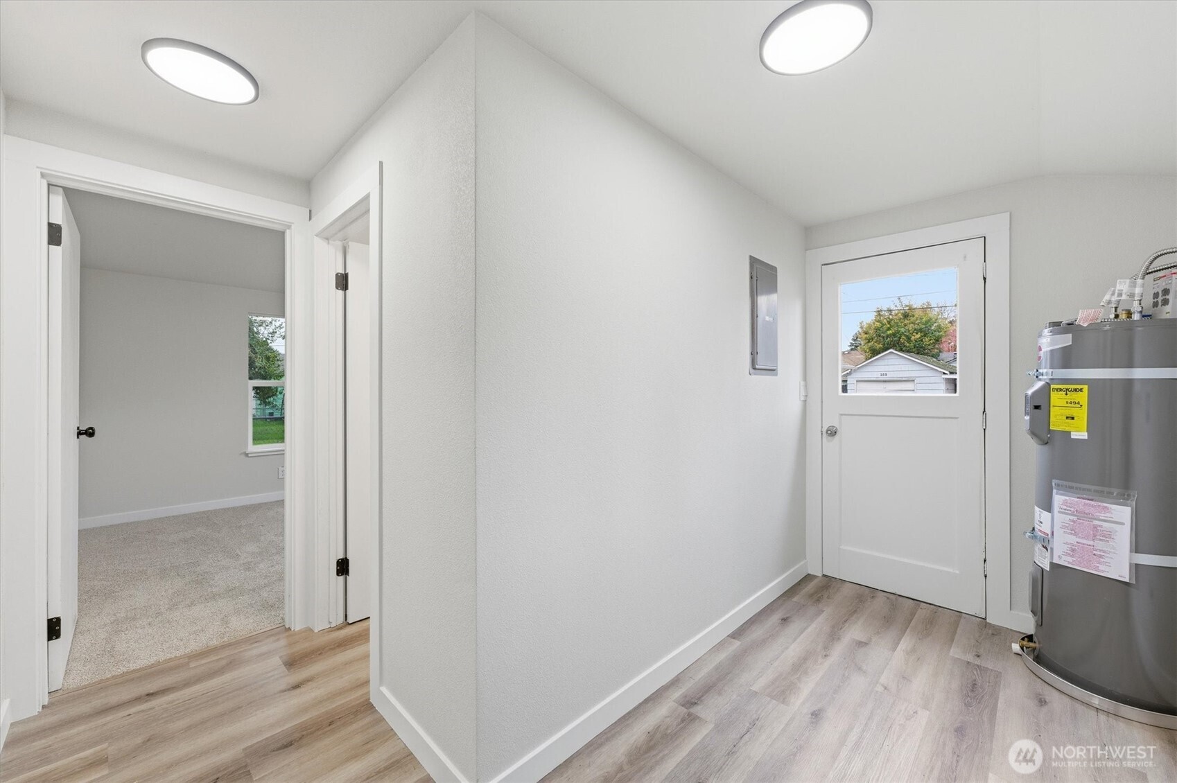 289 20th Avenue Longview, WA 98632 - Photo 24 of 38 a view of hallway with wooden floor