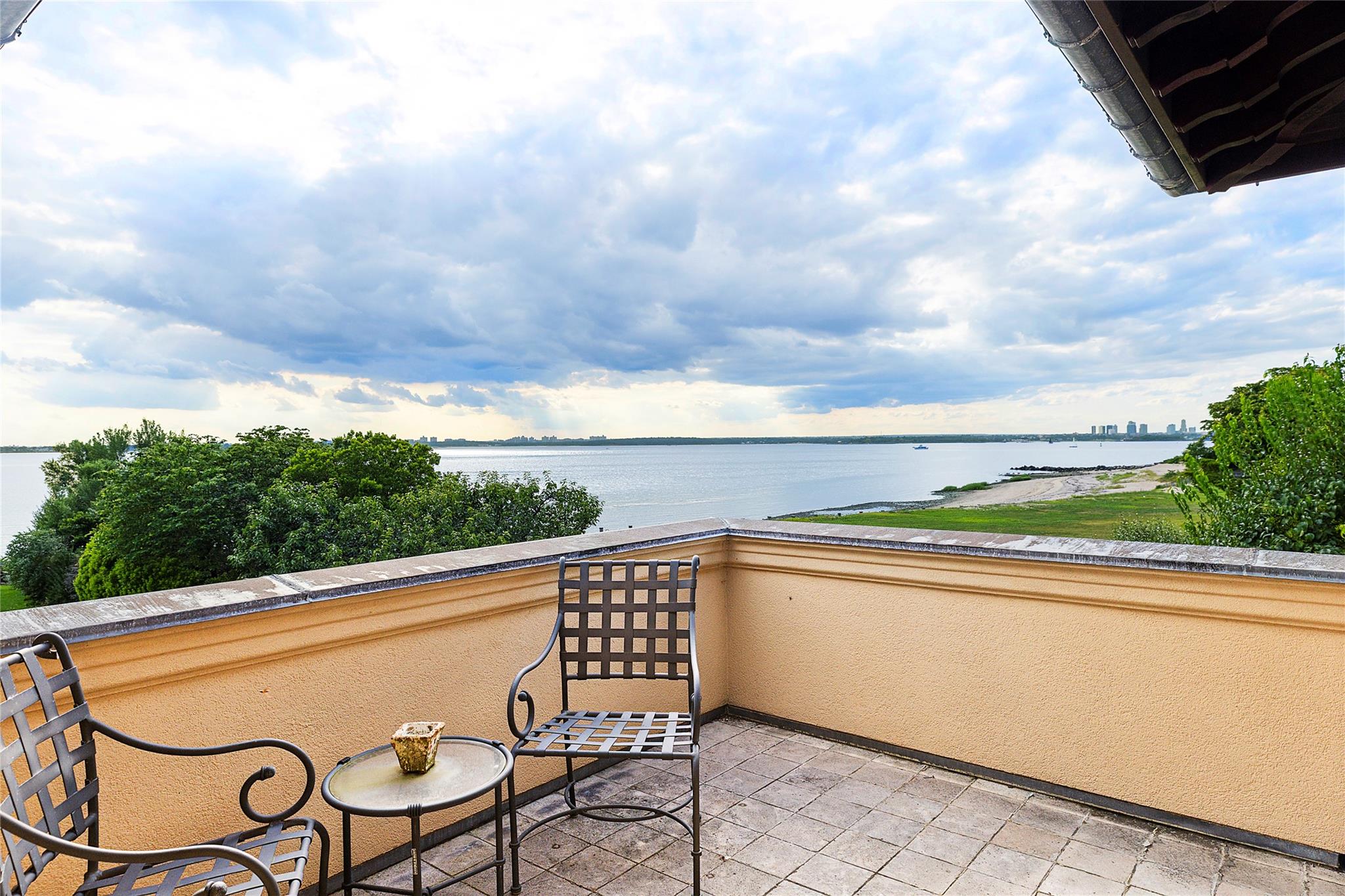 5 Half Moon Lane Sands Point, NY 11050 - Photo 19 of 35 a view of roof with city view