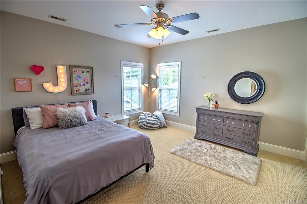 9411 Wheatfield Road Charlotte, NC 28277 - Photo 18 of 25 Gallery Image 18