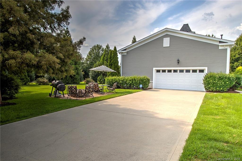 9411 Wheatfield Road Charlotte, NC 28277 - Photo 24 of 25 Gallery Image 24