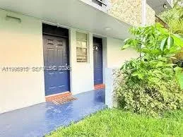 $1,800 | 5495 Northwest 10th Court, Unit 104, Plantation, FL 33313