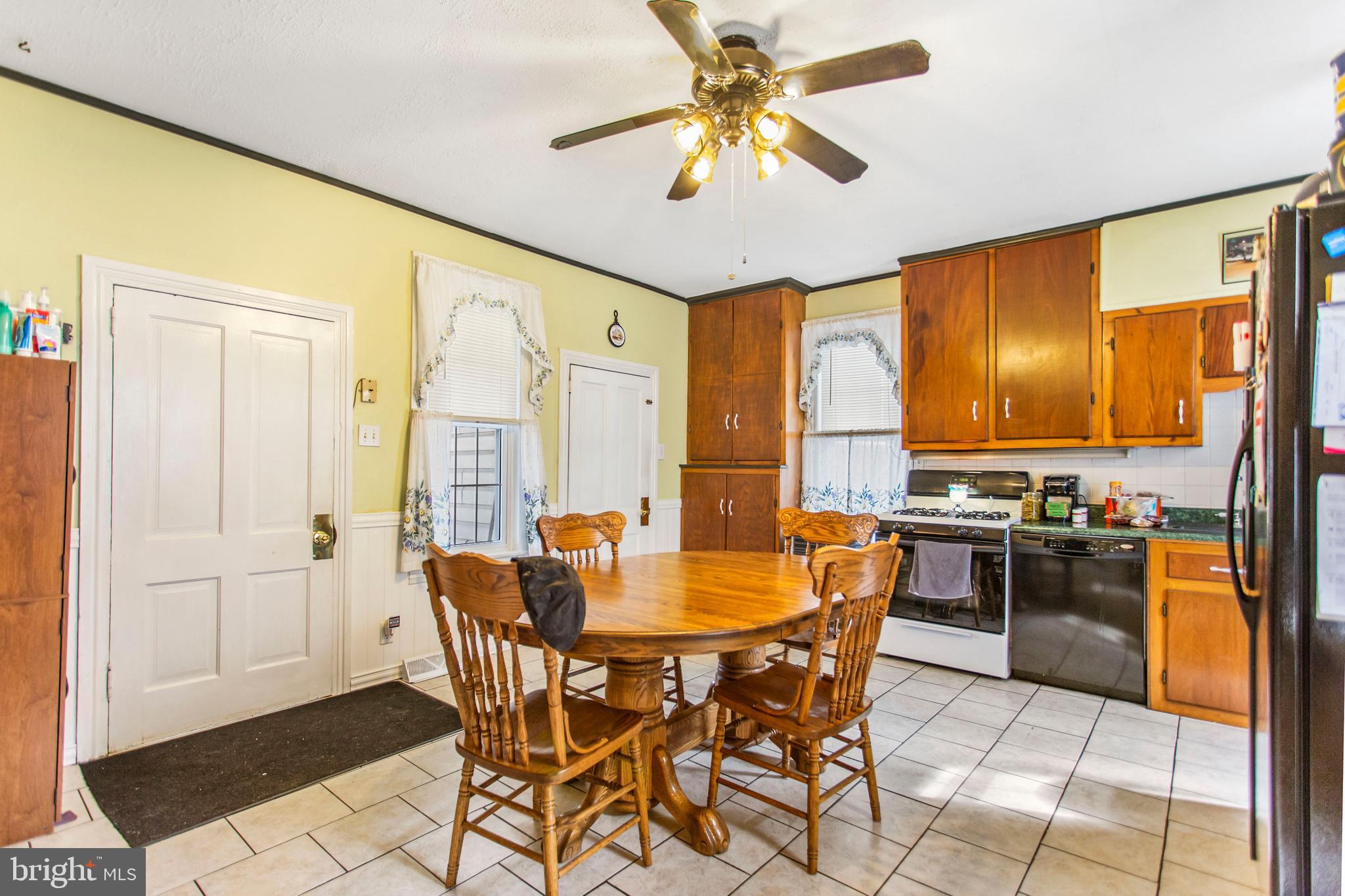 2835 Centennial Road Hanover, PA 17331 - Photo 7 of 26