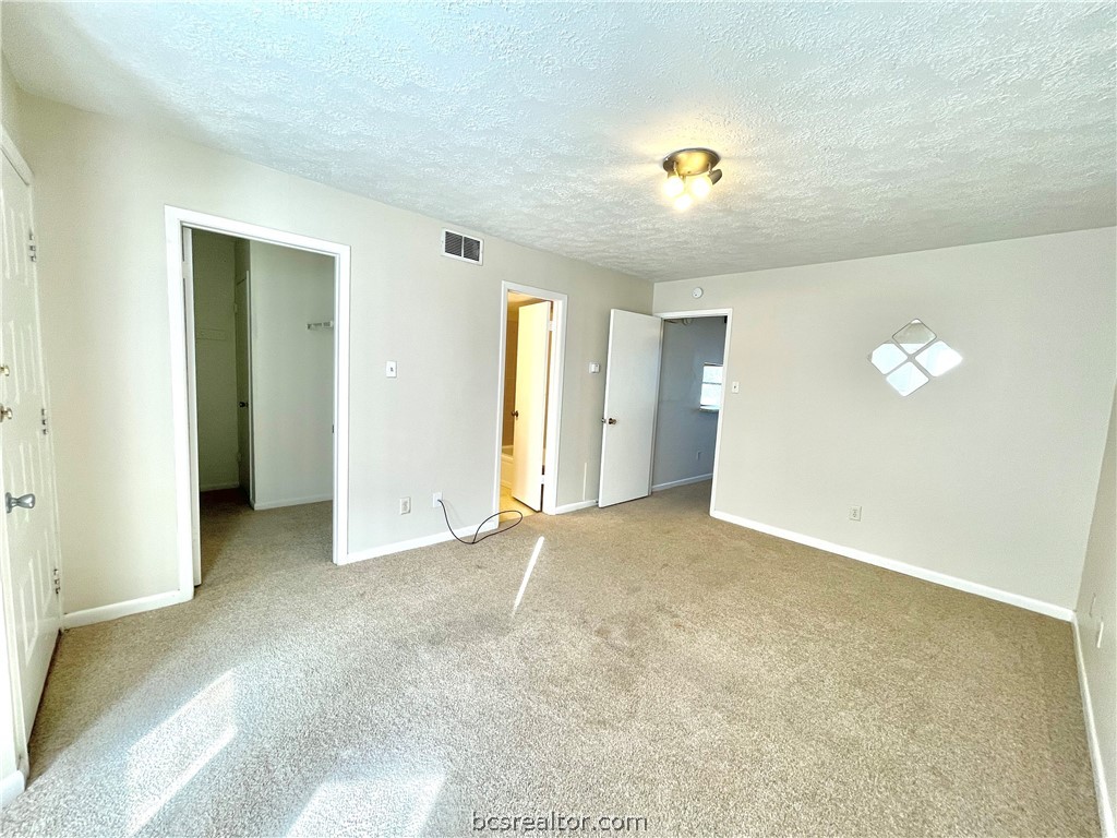 4441 Old College Road, Unit 2206 Bryan, TX 77801 - Photo 9 of 16