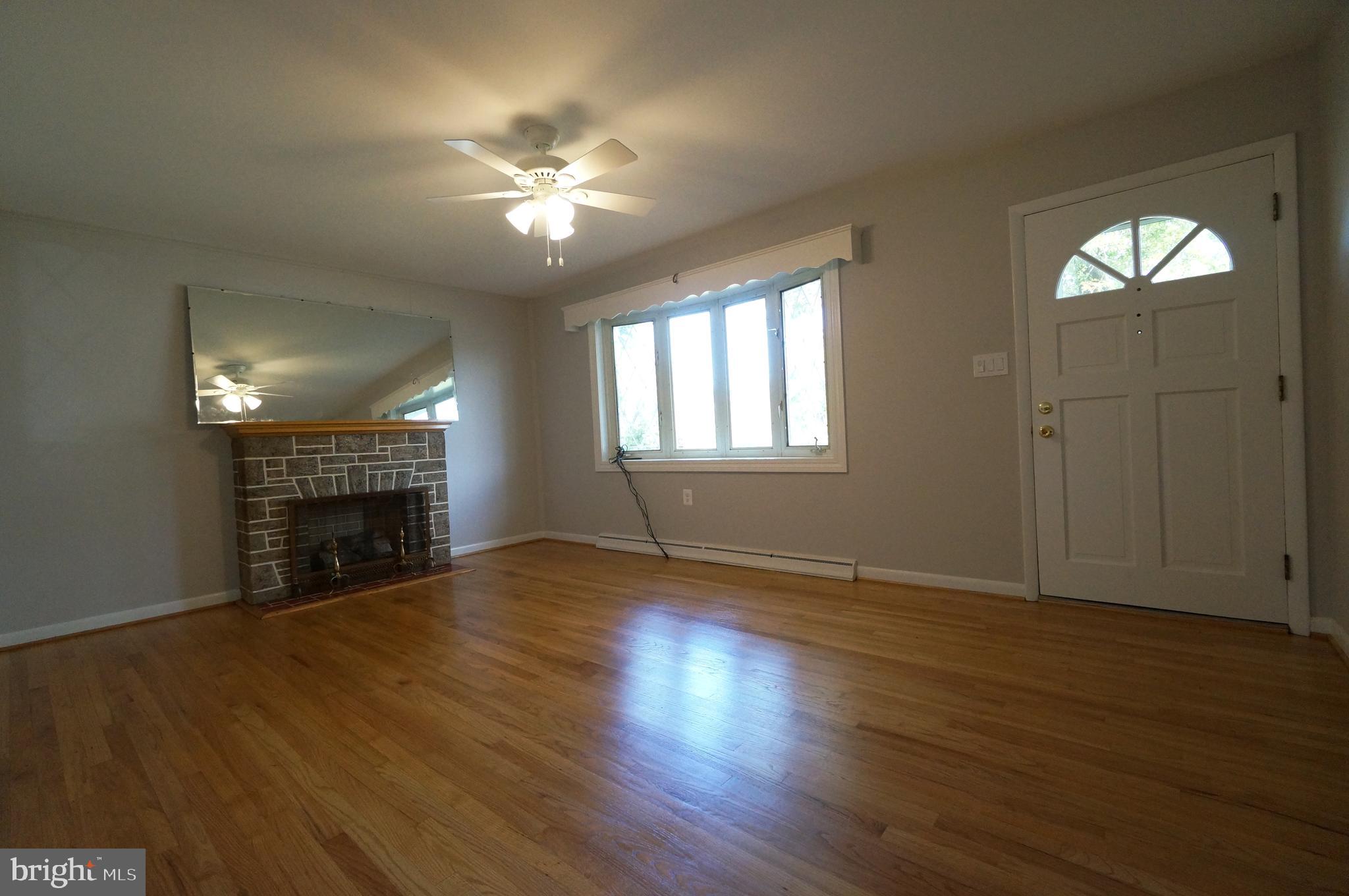 704 Edgewood Road Linthicum Heights, MD 21090 - Photo 5 of 49