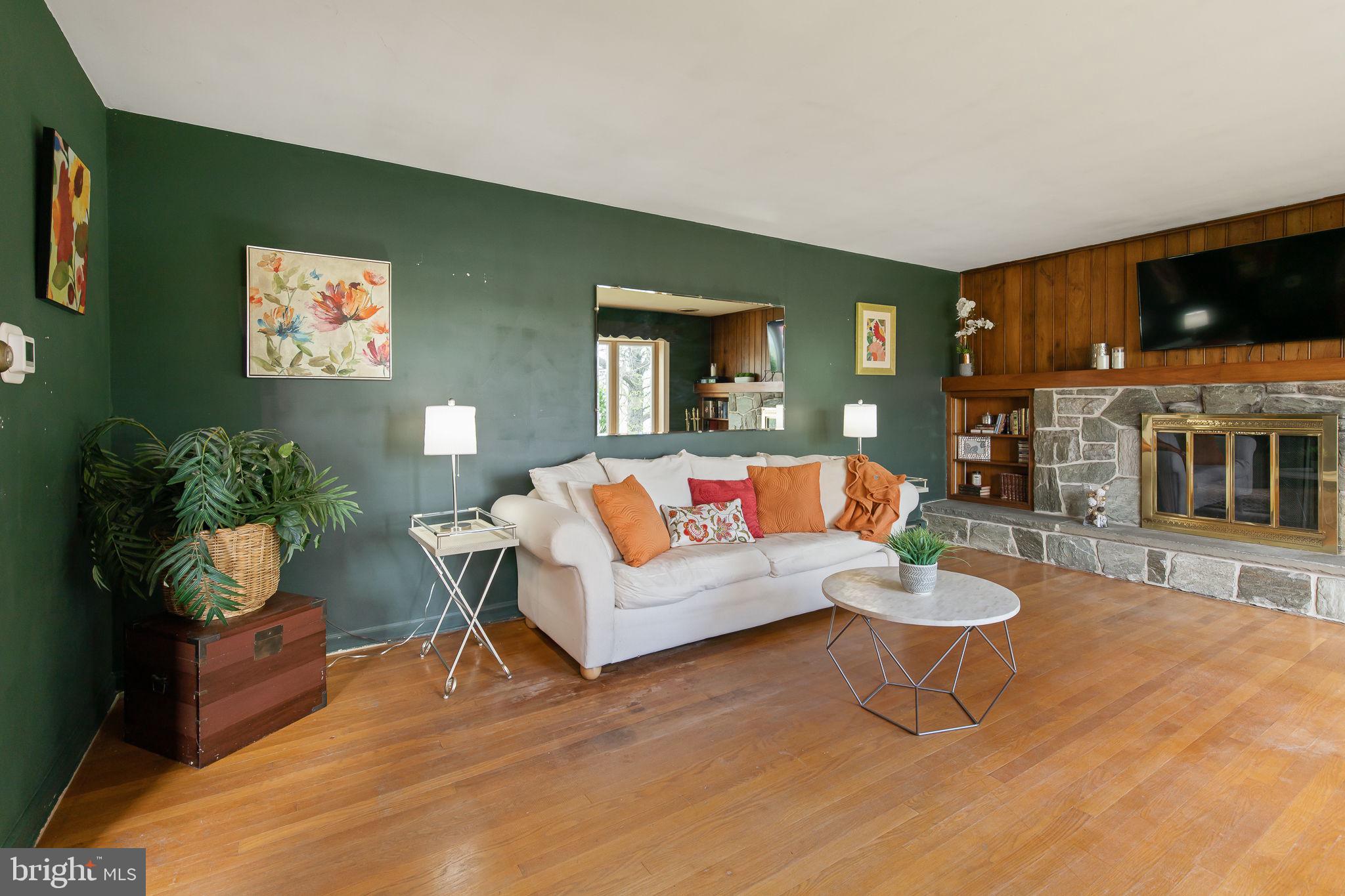 76 Horseshoe Road Leola, PA 17540 - Photo 3 of 35