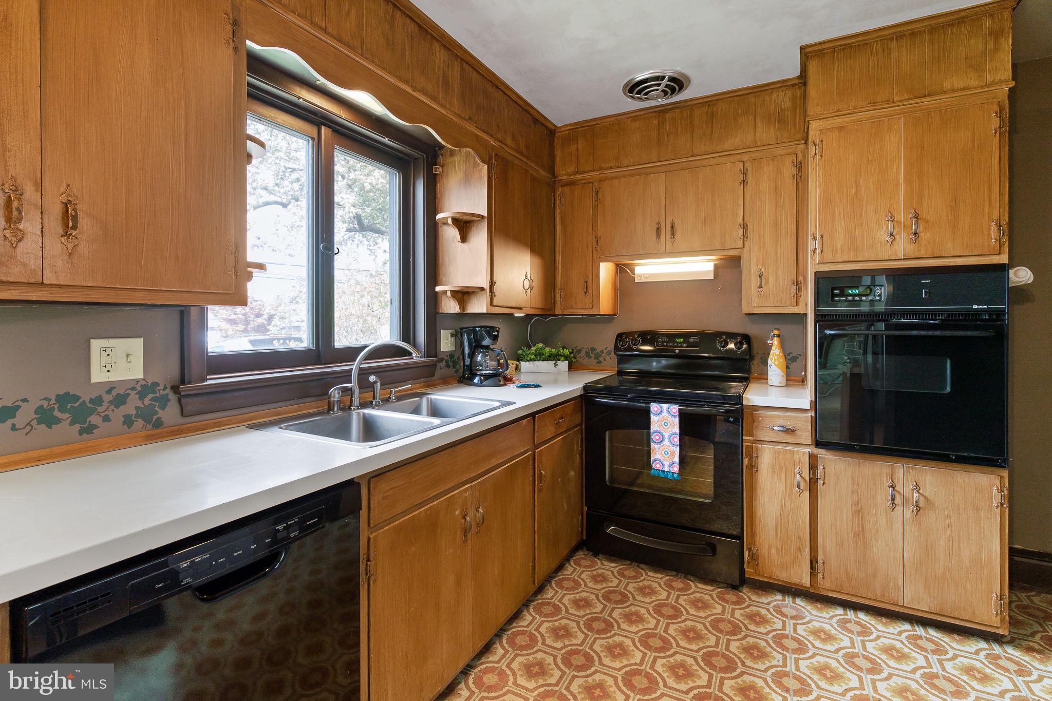 76 Horseshoe Road Leola, PA 17540 - Photo 10 of 35