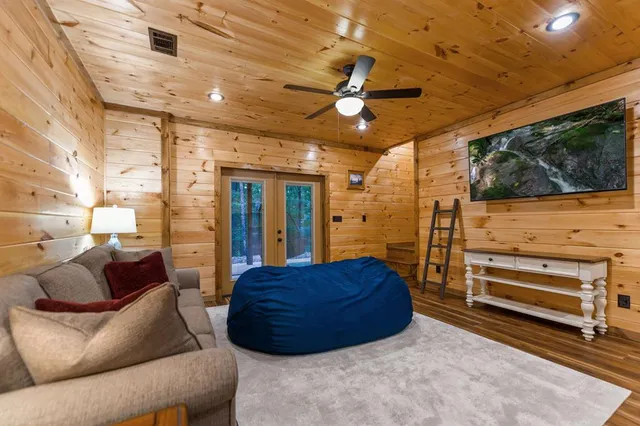 $899,999 | 12 Heritage Drive, Mineral Bluff, GA 30559