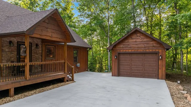 $899,999 | 12 Heritage Drive, Mineral Bluff, GA 30559