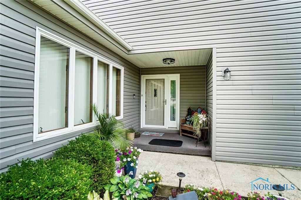 831 Fox Run Road, Unit U12 Findlay, OH 45840 - Photo 3 of 27 Gallery Image 3