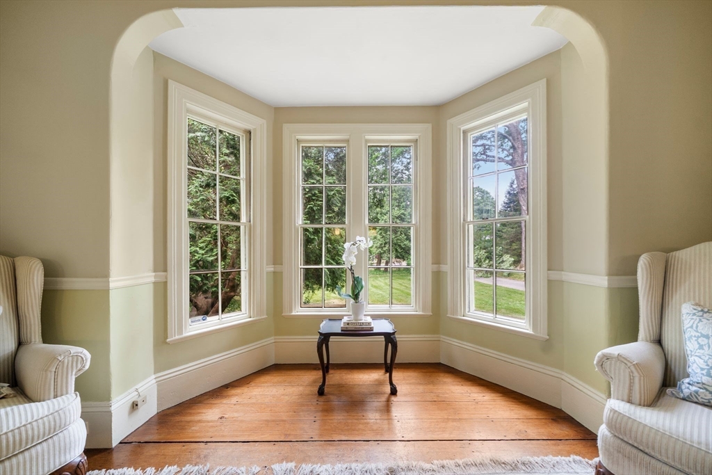 31 Broadway Hanover, MA 02339 - Photo 5 of 42