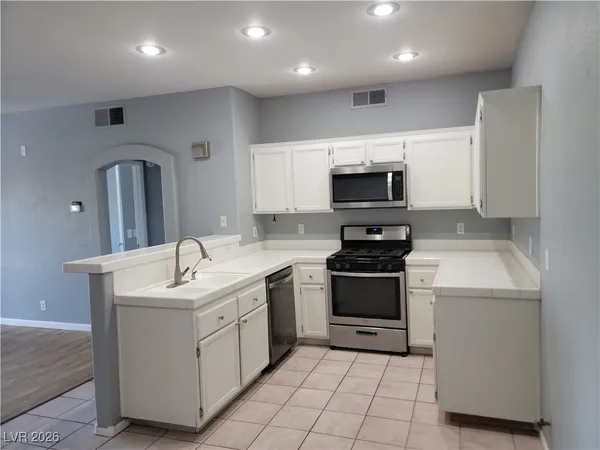 $189,900 | 2201 Ramsgate Drive, Unit 923, Henderson, NV 89074