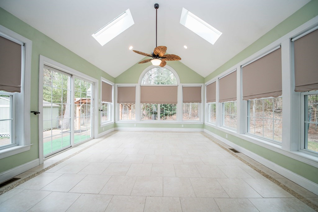 43 Canedy Street Wareham, MA 02576 - Photo 12 of 38