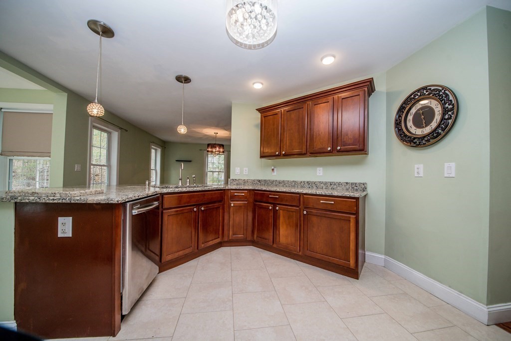 43 Canedy Street Wareham, MA 02576 - Photo 8 of 38