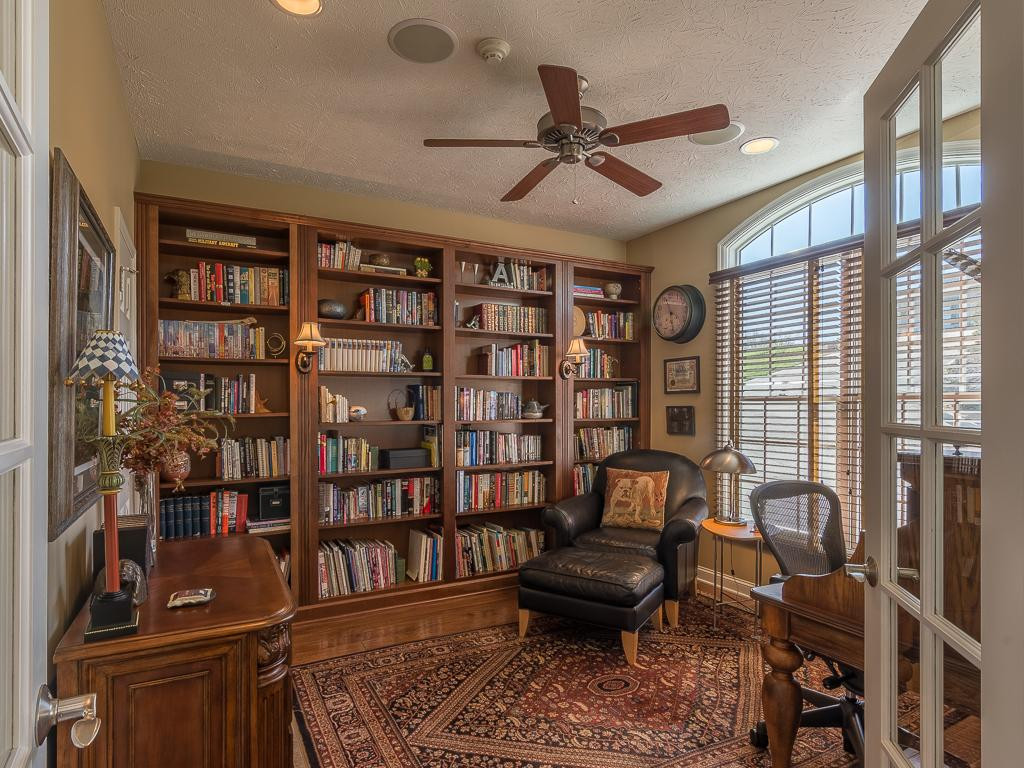 142 Harbor View Road Butler, TN 37640 - Photo 20 of 36 Bedroom 4