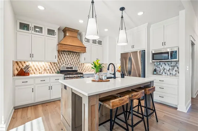 $550,000 | 16378 Ingalls Street, Gardner, KS 66030