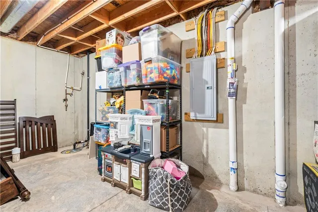 $550,000 | 16378 Ingalls Street, Gardner, KS 66030