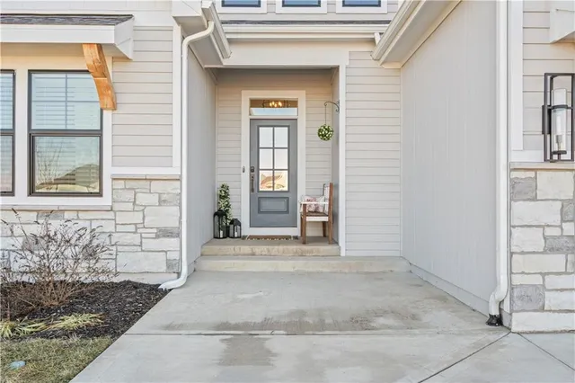 $550,000 | 16378 Ingalls Street, Gardner, KS 66030