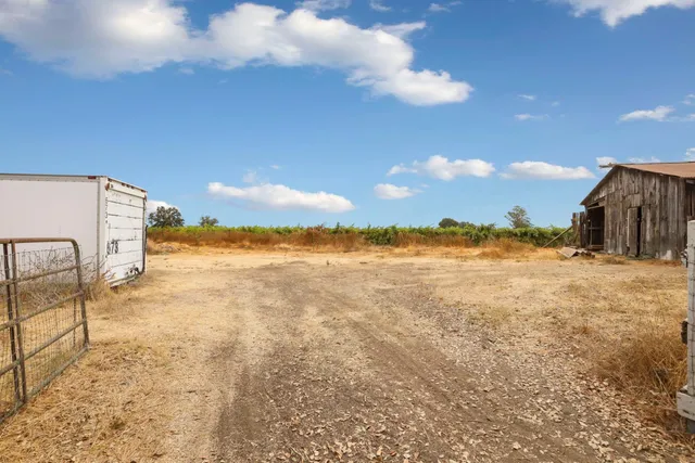 $899,000 | 23418 Mackville Road, Clements, CA 95227