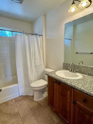 $899,000 | 23418 Mackville Road, Clements, CA 95227