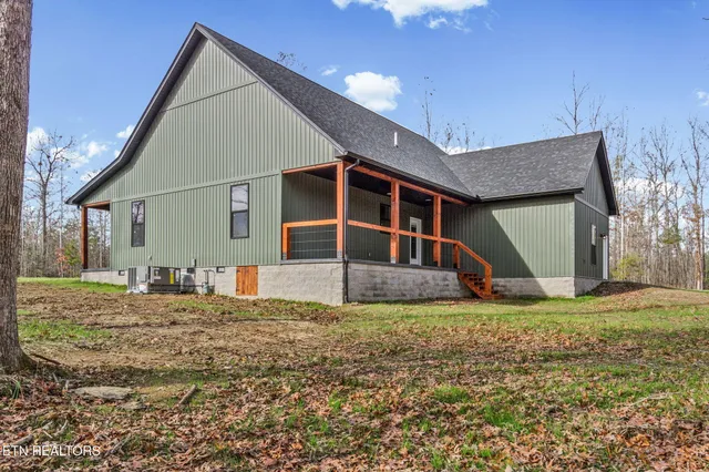 $444,999 | 1174 Hargis Road, Grimsley, TN 38565