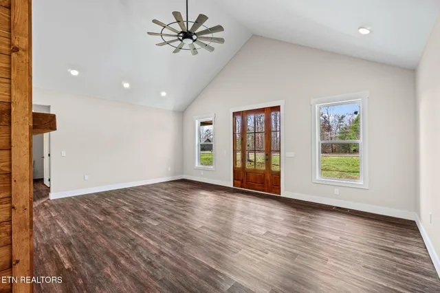 $444,999 | 1174 Hargis Road, Grimsley, TN 38565