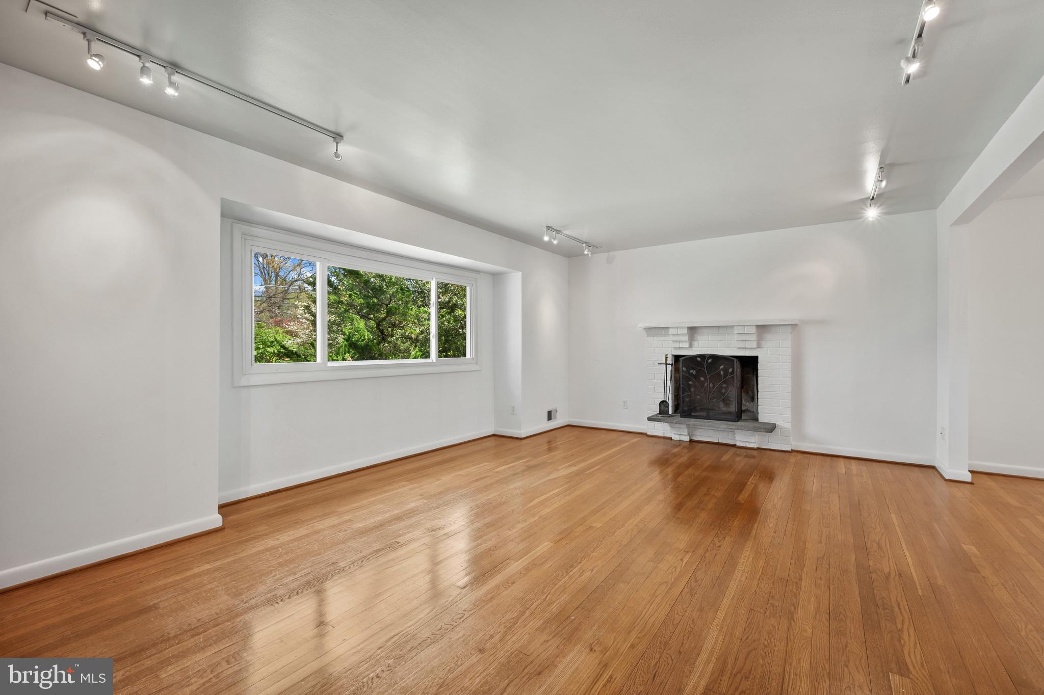 6523 Kerns Road Falls Church, VA 22044 - Photo 15 of 41 Gallery Image 15