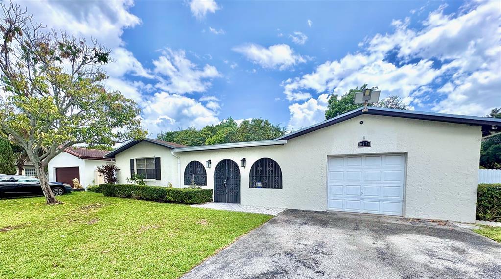 10774 Southwest 175th Terrace Miami, FL 33157 - Photo 5 of 55