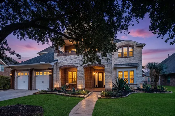 $1,200,000 | 16710 Okachobee Drive, Houston, TX 77044