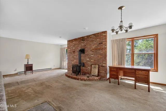 $315,000 | 96 Vosburgh Road, Poestenkill, NY 12018