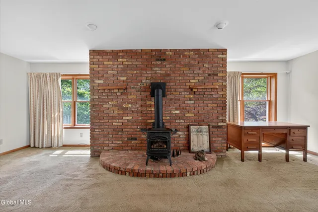 $315,000 | 96 Vosburgh Road, Poestenkill, NY 12018