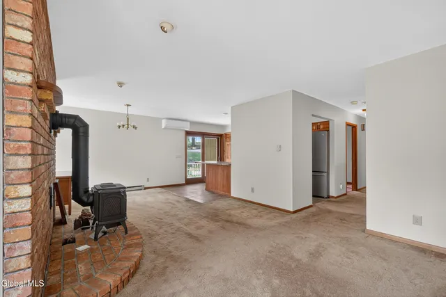 $315,000 | 96 Vosburgh Road, Poestenkill, NY 12018