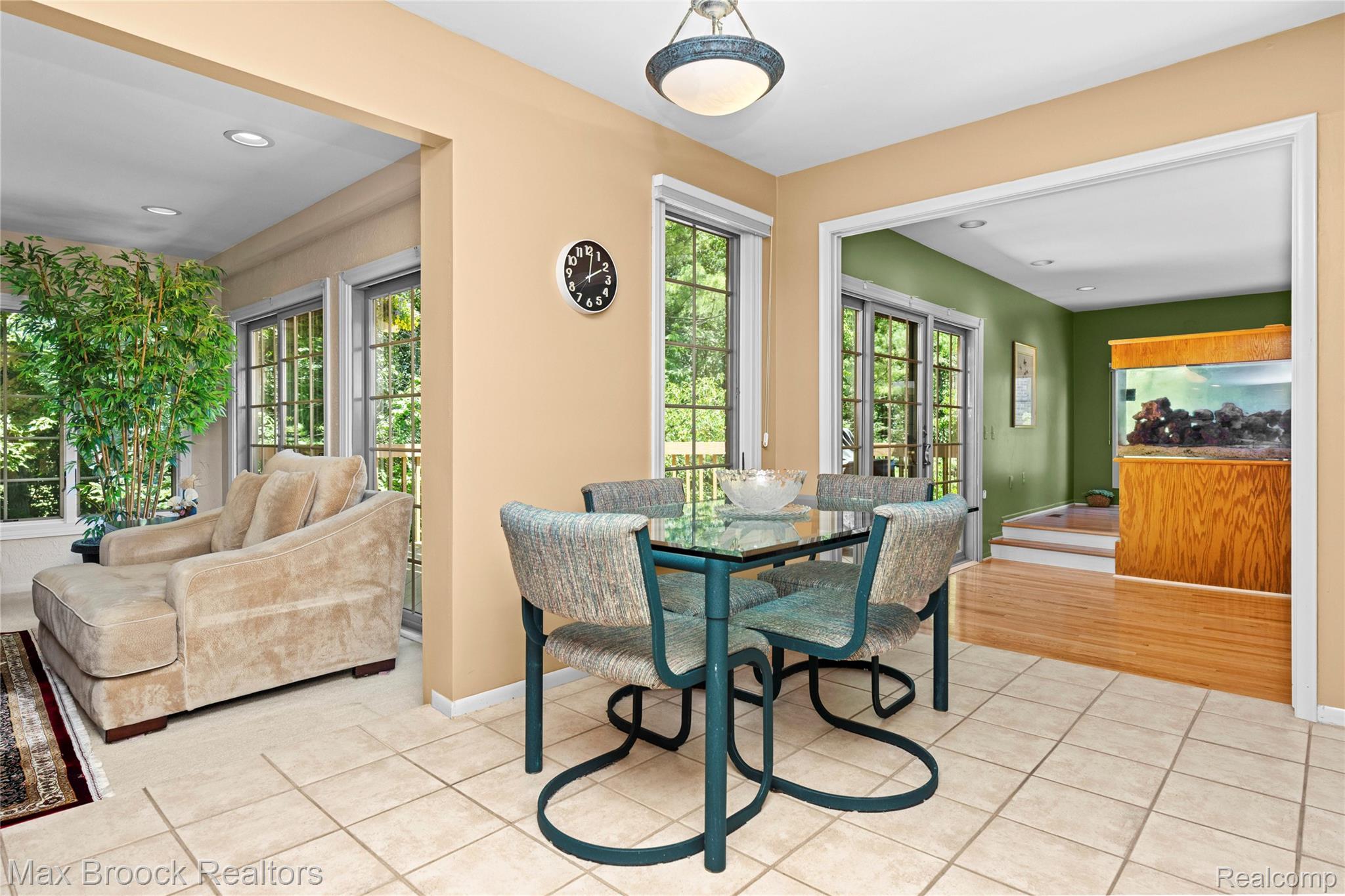 31223 Country Ridge Circle Farmington, MI 48331 - Photo 22 of 62