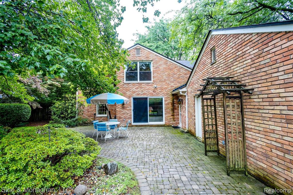523 Thorntree Road Grosse Pointe Woods, MI 48236 - Photo 55 of 59