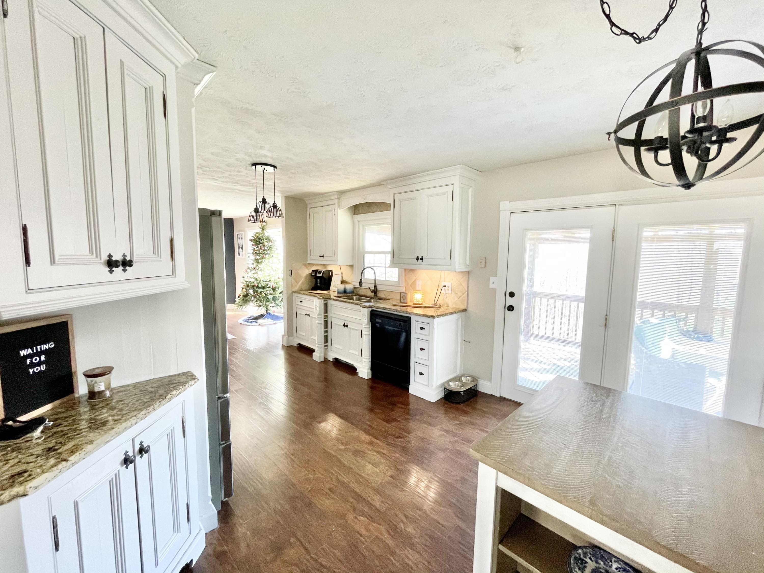 630 Stephens Farm Road Whitley City, KY 42653 - Photo 6 of 24 7E99ADA2-DF30-48CF-A3B4-4A20376A53D1<|><