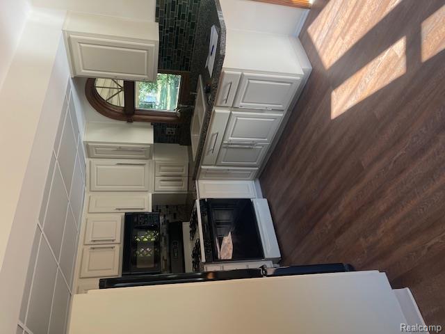 2693 Wisconsin Road Troy, MI 48083 - Photo 5 of 20