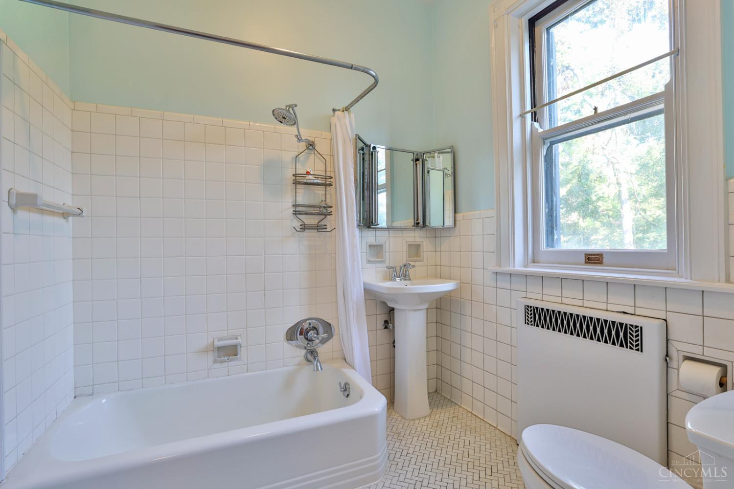 320 Reily Road Wyoming, OH 45215 - Photo 43 of 99