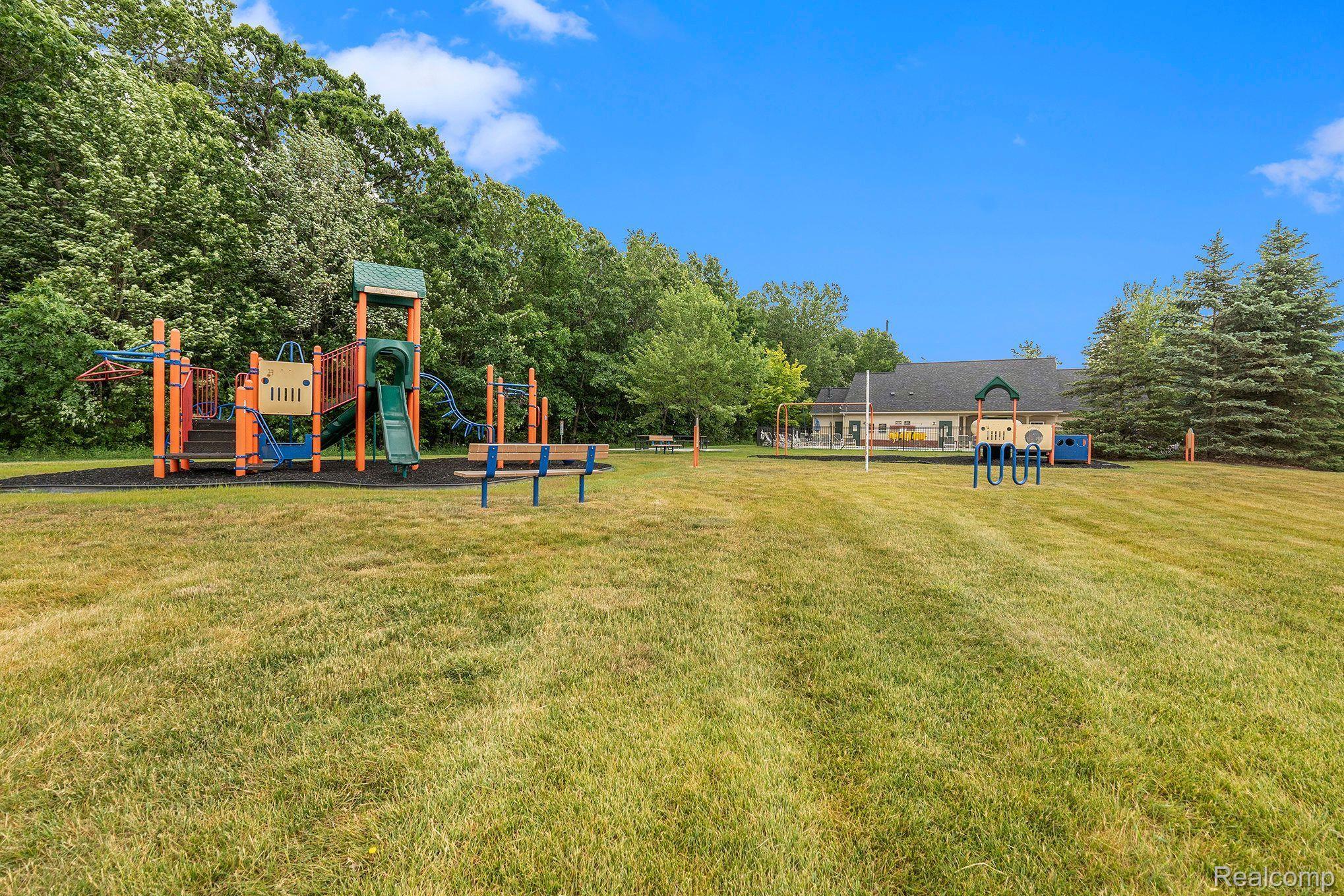 4280 Hampton Ridge Boulevard Howell, MI 48843 - Photo 16 of 20 Gallery Image 16