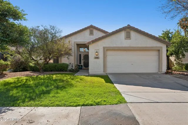 $490,000 | 309 East Mesquite Street, Gilbert, AZ 85296