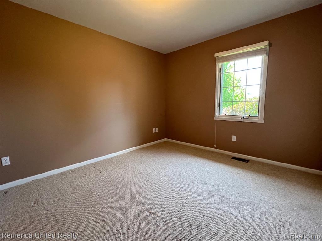 324 Conover Court Howell, MI 48843 - Photo 20 of 36