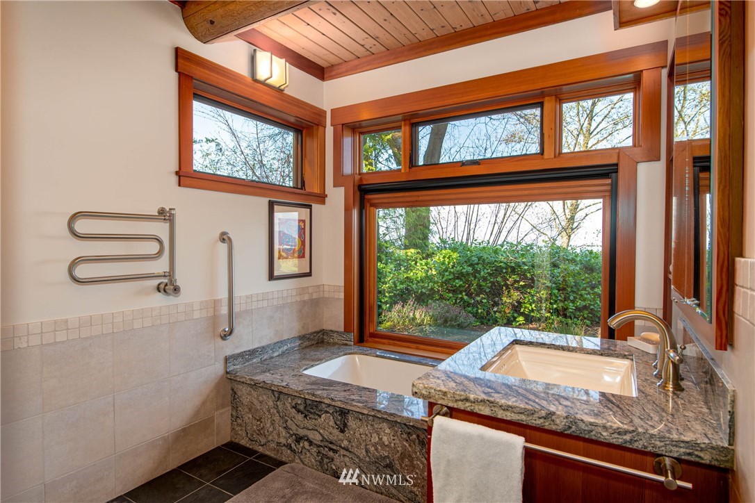 3803 Biz Point Road Anacortes, WA 98221 - Photo 12 of 35 Gallery Image 12