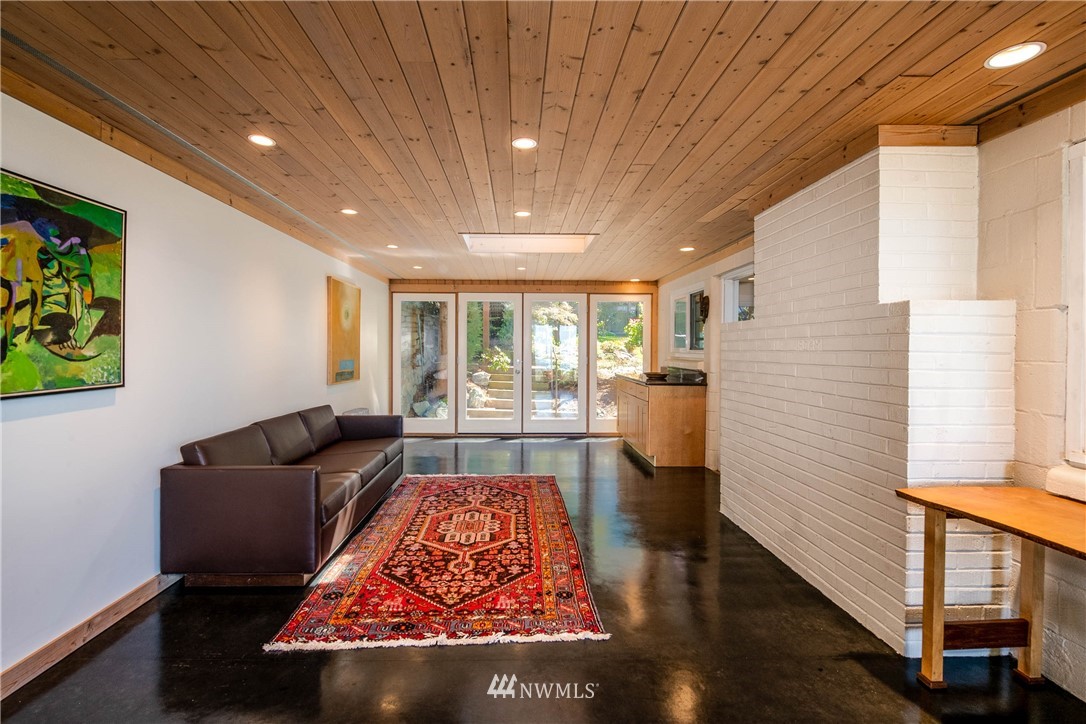 3803 Biz Point Road Anacortes, WA 98221 - Photo 21 of 35 Gallery Image 21