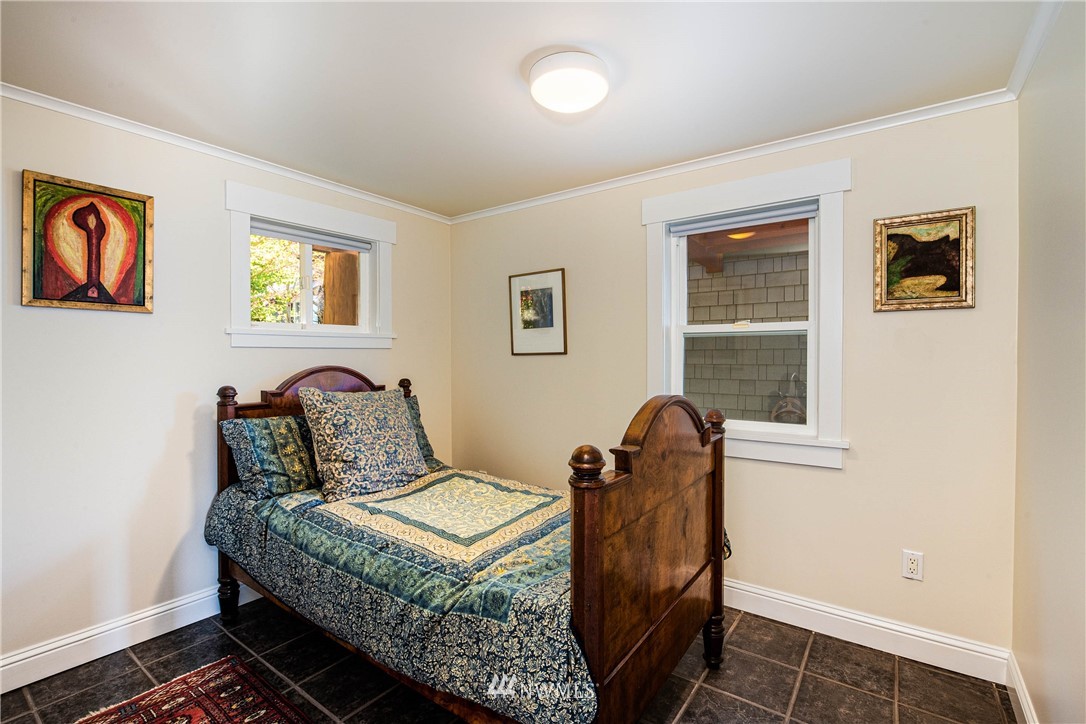 3803 Biz Point Road Anacortes, WA 98221 - Photo 23 of 35 Gallery Image 23