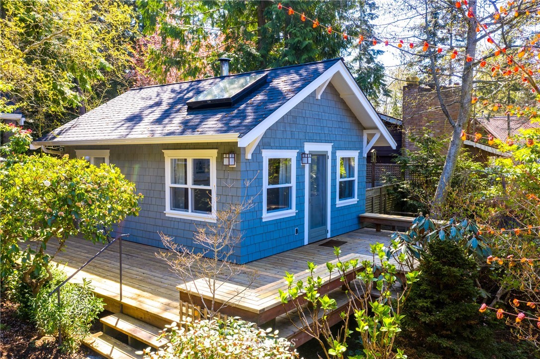 3803 Biz Point Road Anacortes, WA 98221 - Photo 24 of 35 Gallery Image 24
