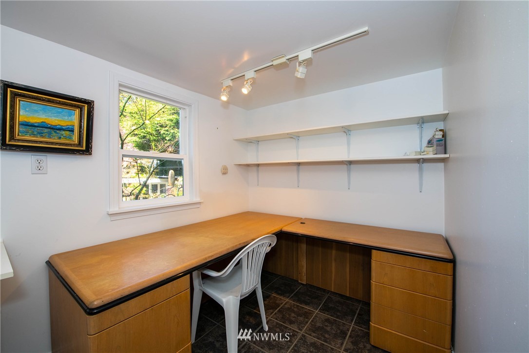 3803 Biz Point Road Anacortes, WA 98221 - Photo 33 of 35 Gallery Image 33