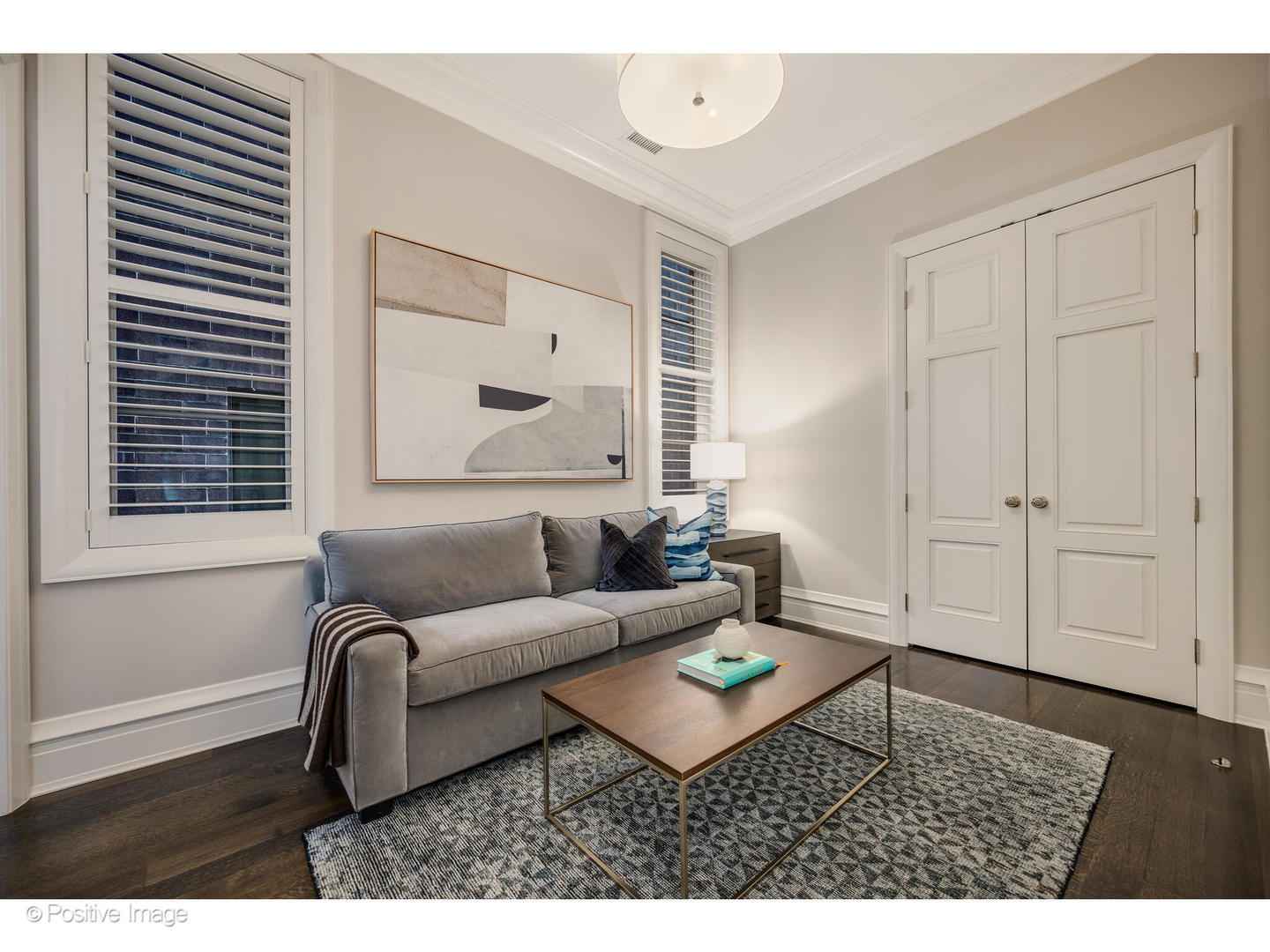 1720 North Mohawk Street Chicago, IL 60614 - Photo 27 of 48 a living room with furniture and a window