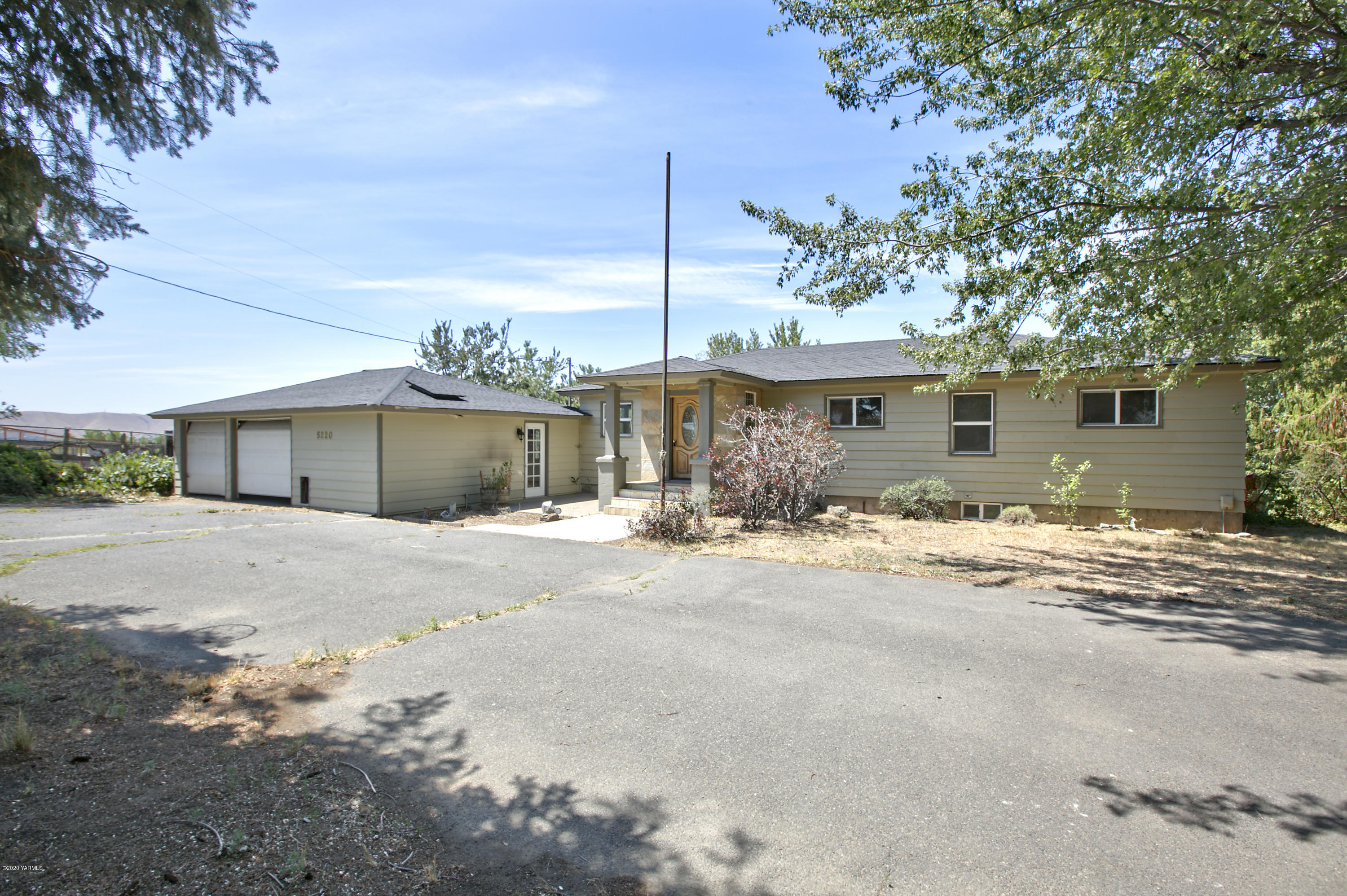 5220 Norman Road Yakima, WA 98901 - Photo 1 of 27 200702_Aleman_Norman Rd_TerraceHts_01