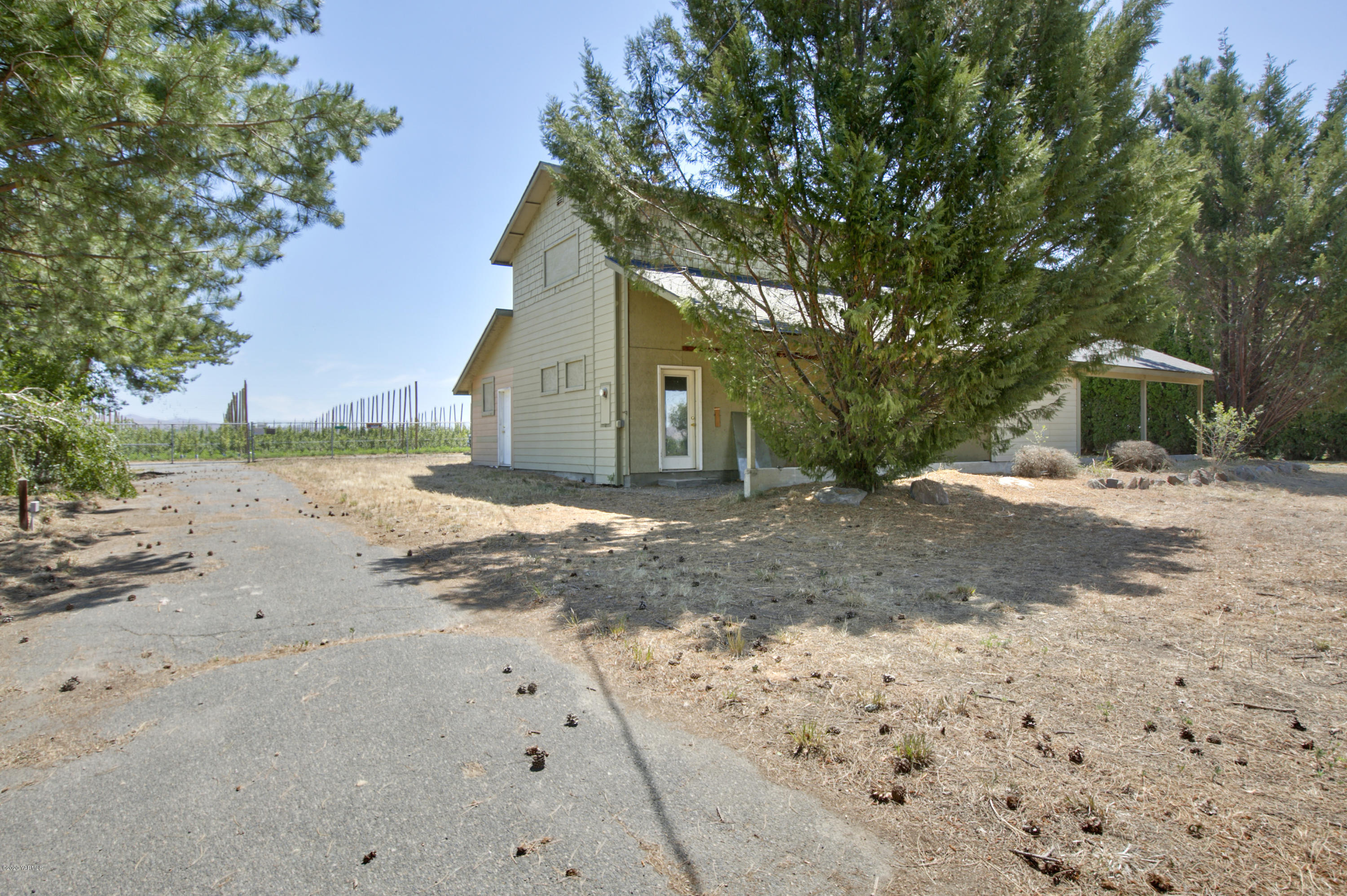 5220 Norman Road Yakima, WA 98901 - Photo 8 of 27 200702_Aleman_Norman Rd_TerraceHts_08