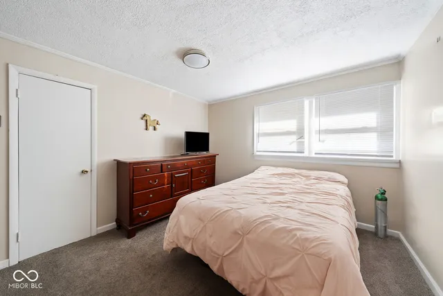 $155,000 | 2120 Washington Avenue, Terre Haute, IN 47803