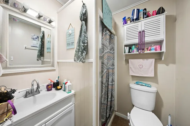 $155,000 | 2120 Washington Avenue, Terre Haute, IN 47803