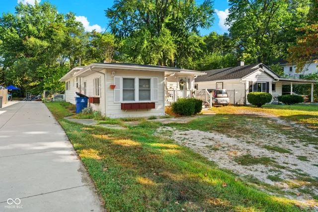 $155,000 | 2120 Washington Avenue, Terre Haute, IN 47803